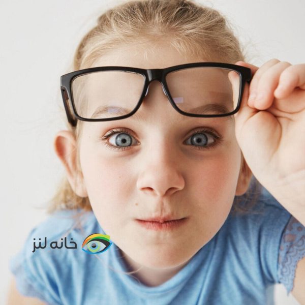 مقایسه عینک و لنز طبی
